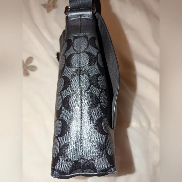 COACH CHARLES Small Messenger Leather Signature Canvas Black Smoke EUC - Picture 6 of 14